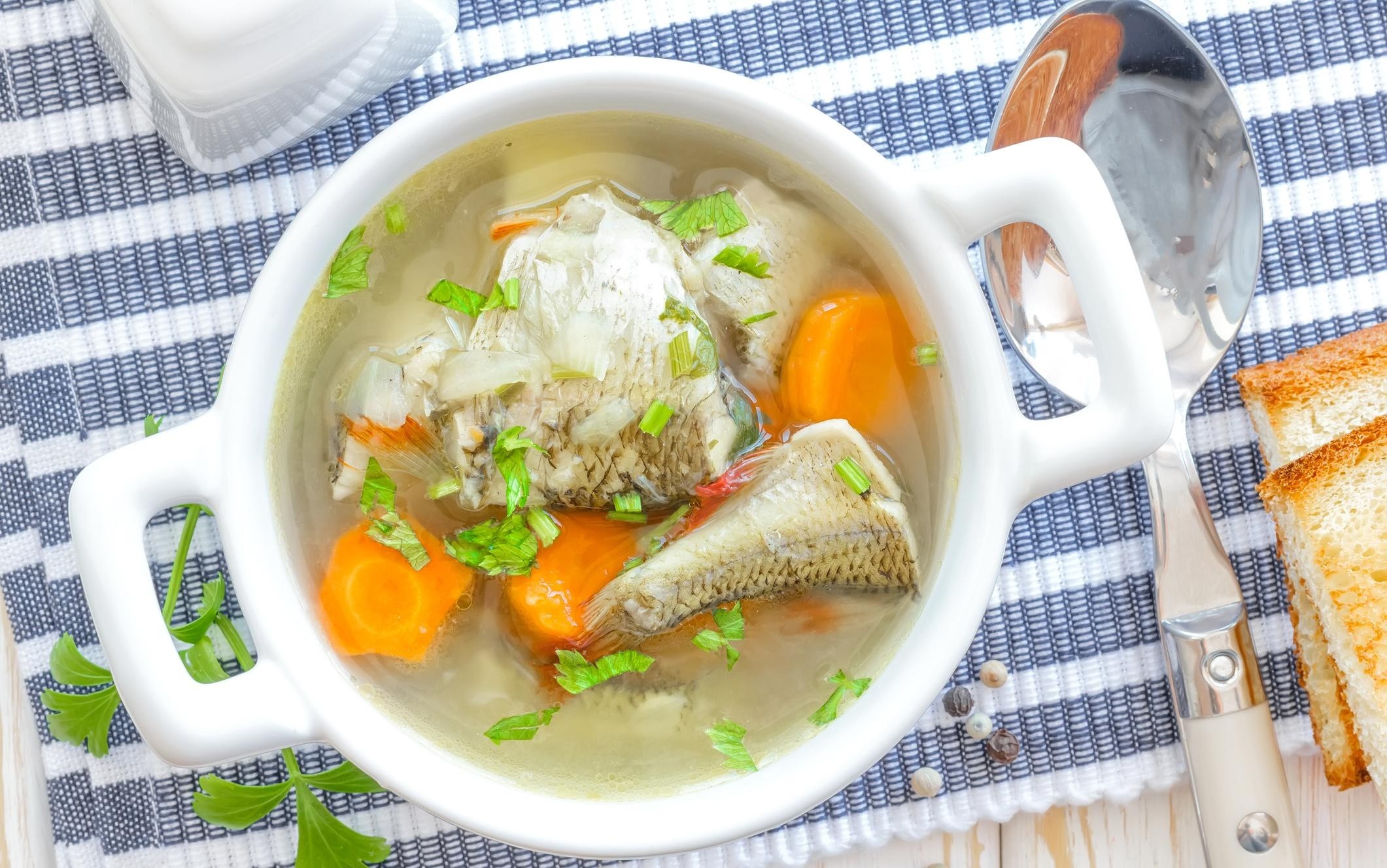 Fumet o caldo de pescado. ¿Son lo mismo?